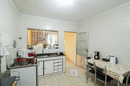 Casa à venda com 233m², 4 quartos e 1 vagaCozinha