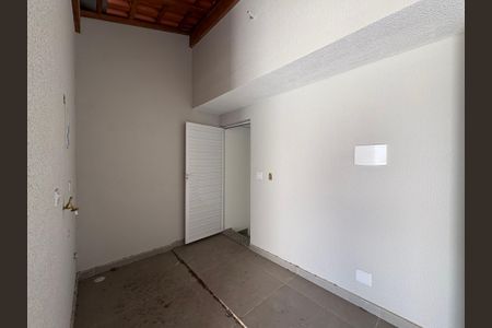 Apartamento à venda com 100m², 2 quartos e 1 vaga Apartamento à venda com 100m², 2 quartos e 1 vagaLavanderia