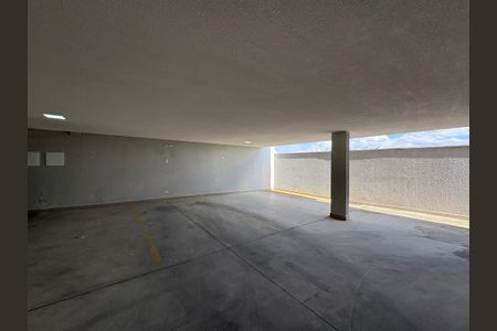 Apartamento à venda com 100m², 2 quartos e 1 vaga Apartamento à venda com 100m², 2 quartos e 1 vagaGaragem