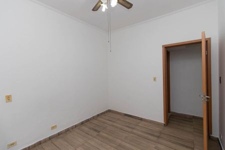 Casa à venda com 216m², 3 quartos e 2 vagasQuarto 2