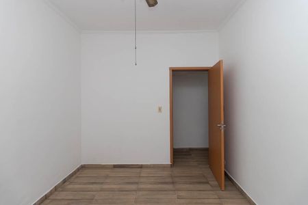 Casa à venda com 216m², 3 quartos e 2 vagasQuarto 2