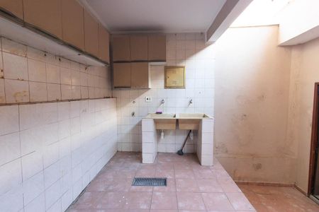 Casa à venda com 216m², 3 quartos e 2 vagasÁrea de Serviço