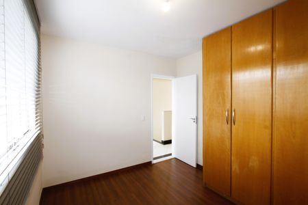 Apartamento para alugar com 120m², 3 quartos e 2 vagasQuarto 2