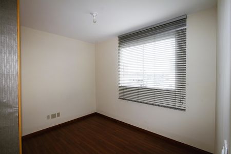 Apartamento para alugar com 120m², 3 quartos e 2 vagasQuarto 2