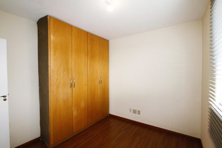 Apartamento para alugar com 120m², 3 quartos e 2 vagasQuarto 2