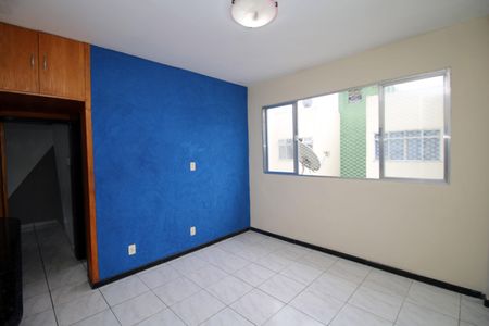 Sala de apartamento à venda com 2 quartos, 55m² em Irajá, Rio de Janeiro