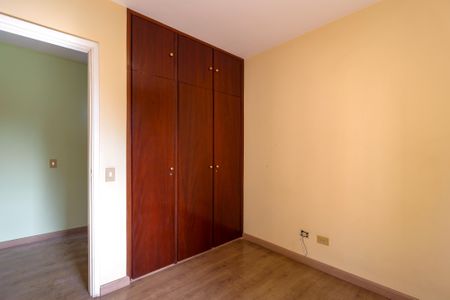 Apartamento à venda com 68m², 3 quartos e 2 vagasQuarto 2