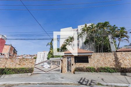 Apartamento para alugar com 65m², 3 quartos e 1 vaga Apartamento para alugar com 65m², 3 quartos e 1 vagaFachada