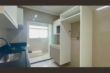Apartamento para alugar com 140m², 2 quartos e 2 vagas Apartamento para alugar com 140m², 2 quartos e 2 vagasCozinha