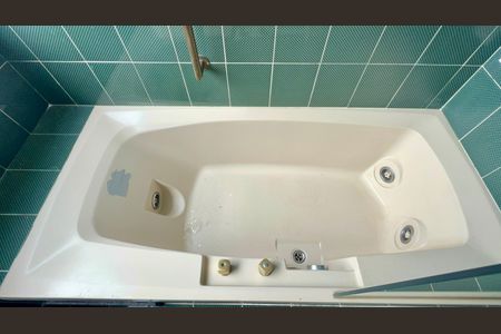 Apartamento para alugar com 140m², 2 quartos e 2 vagas Apartamento para alugar com 140m², 2 quartos e 2 vagasBanheiro 2