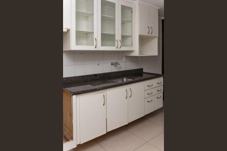 Casa para alugar com 200m², 2 quartos e 2 vagas Casa para alugar com 200m², 2 quartos e 2 vagasCozinha