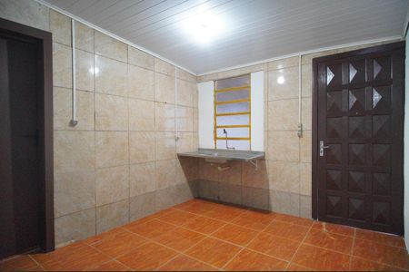 Casa à venda com 50m², 2 quartos e 1 vagaSala/Cozinha