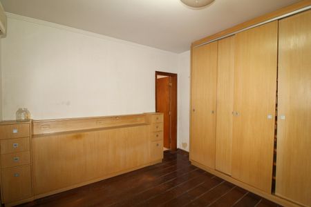 Apartamento à venda com 280m², 5 quartos e 1 vagaSuíte 2