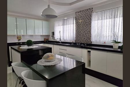 Casa à venda com 3 quartos, 280m² em Vila Albertina, São Paulo