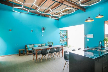 Casa à venda com 442m², 4 quartos e 6 vagasQuintal