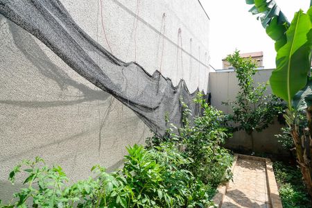 Casa à venda com 442m², 4 quartos e 6 vagasQuintal