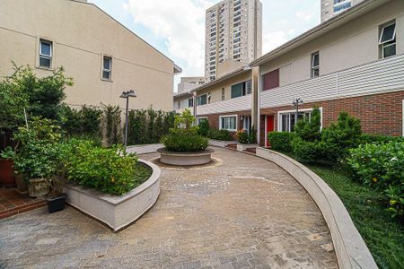 Casa à venda com 3 quartos, 341m² em Vila Andrade, São Paulo
