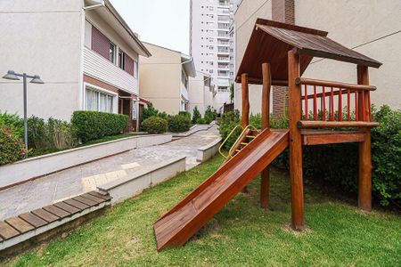 Casa à venda com 3 quartos, 341m² em Vila Andrade, São Paulo
