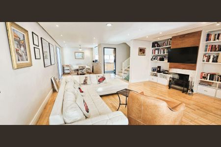Casa à venda com 3 quartos, 341m² em Vila Andrade, São Paulo