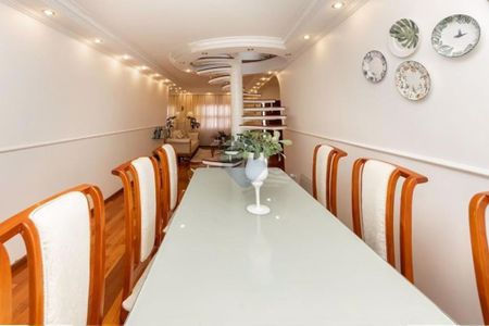 Casa à venda com 4 quartos, 225m² em Jardim Vila Formosa, São Paulo