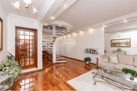 Casa à venda com 4 quartos, 225m² em Jardim Vila Formosa, São Paulo