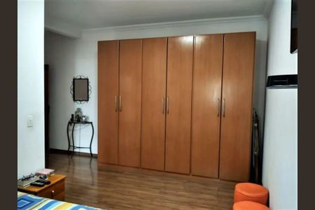 Casa à venda com 5 quartos, 290m² em Parque Cruzeiro do Sul, São Paulo