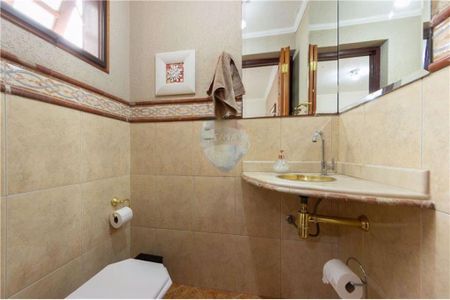 Casa à venda com 380m², 3 quartos e 4 vagas