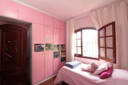 Casa à venda com 3 quartos, 240m² em Vila Carrão, São Paulo