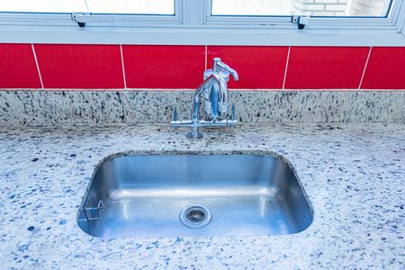 Casa à venda com 140m², 3 quartos e 2 vagas Casa à venda com 140m², 3 quartos e 2 vagasCozinha