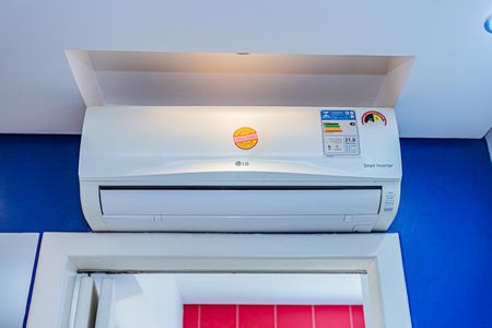 Sala de casa à venda com 3 quartos, 140m² em Vila Siqueira (Zona Norte), São Paulo