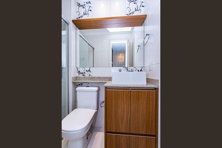 Casa à venda com 140m², 3 quartos e 2 vagas Casa à venda com 140m², 3 quartos e 2 vagasBanheiro