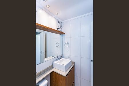 Casa à venda com 140m², 3 quartos e 2 vagas Casa à venda com 140m², 3 quartos e 2 vagasBanheiro