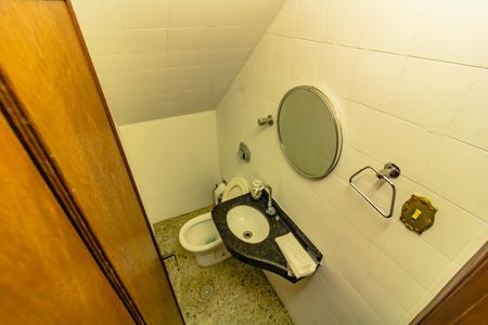 Casa à venda com 200m², 3 quartos e 2 vagas Casa à venda com 200m², 3 quartos e 2 vagasLavabo