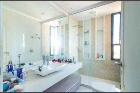 Apartamento para alugar com 3 quartos, 260m² em Higienópolis, São Paulo