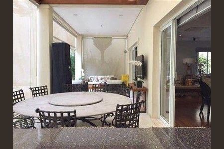 Casa à venda com 4 quartos, 909m² em Morumbi, São Paulo