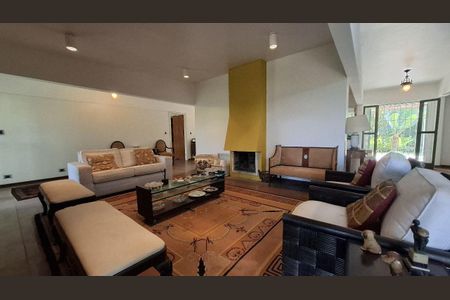 Casa à venda com 3 quartos, 225m² em Vila Morumbi, São Paulo