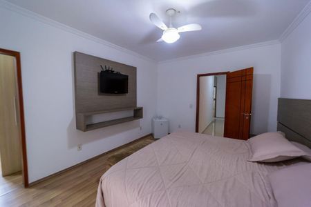 Casa à venda com 4 quartos, 303m² em Jardim Penha, São Paulo