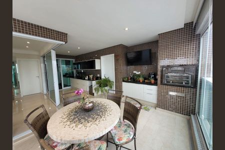 Apartamento à venda com 3 quartos, 218m² em Vila Regente Feijó, São Paulo