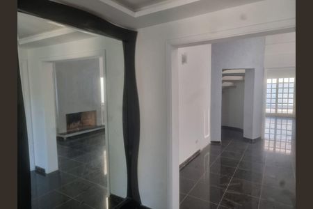 Casa para alugar com 4 quartos, 350m² em Alphaville, Santana de Parnaíba