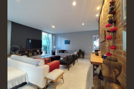 Casa à venda com 4 quartos, 274m² em Vila Mariana, São Paulo