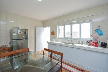 Casa para alugar com 120m², 3 quartos e 2 vagasCozinha