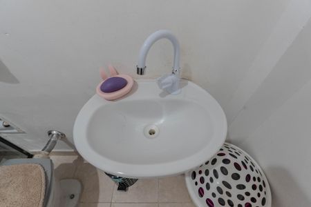 Banheiro de kitnet/studio para alugar com 1 quarto, 36m² em Bela Vista, São Paulo