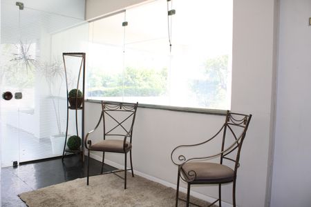 Apartamento à venda com 65m², 2 quartos e 2 vagasHall de entrada