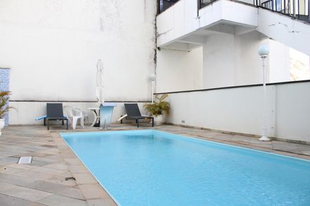 Apartamento à venda com 65m², 2 quartos e 2 vagasÁrea comum - Piscina
