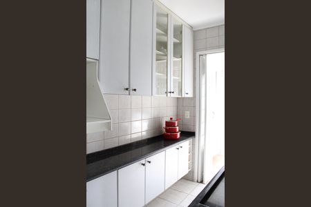 Apartamento à venda com 65m², 2 quartos e 2 vagasCozinha