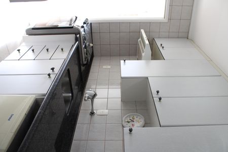 Apartamento à venda com 65m², 2 quartos e 2 vagasCozinha