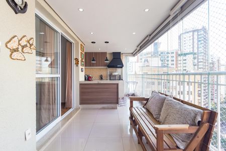 Apartamento à venda com 92m², 2 quartos e 2 vagasVaranda