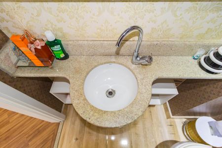 Apartamento à venda com 92m², 2 quartos e 2 vagasDetalhe - Lavabo
