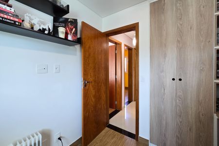 Apartamento à venda com 85m², 3 quartos e 1 vagaQuarto 2