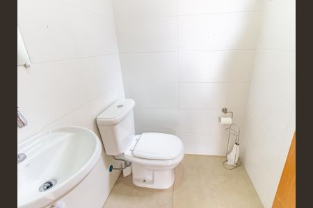 Apartamento para alugar com 411m², 4 quartos e 8 vagas Apartamento para alugar com 411m², 4 quartos e 8 vagasBanheiro da Suíte 4